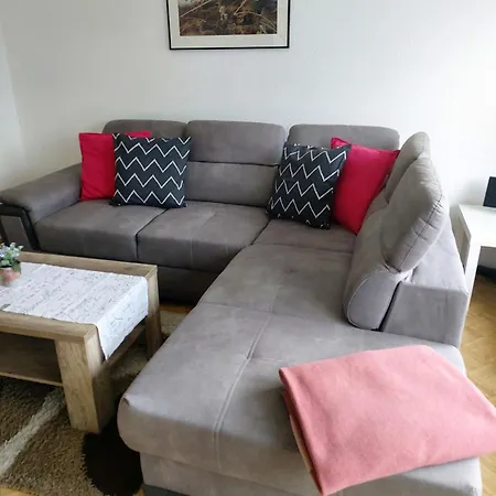 Apartment Debray